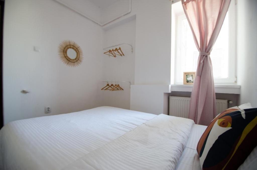 Bright Apartment Near Cismigiu And Old Town Bucureşti Eksteriør bilde